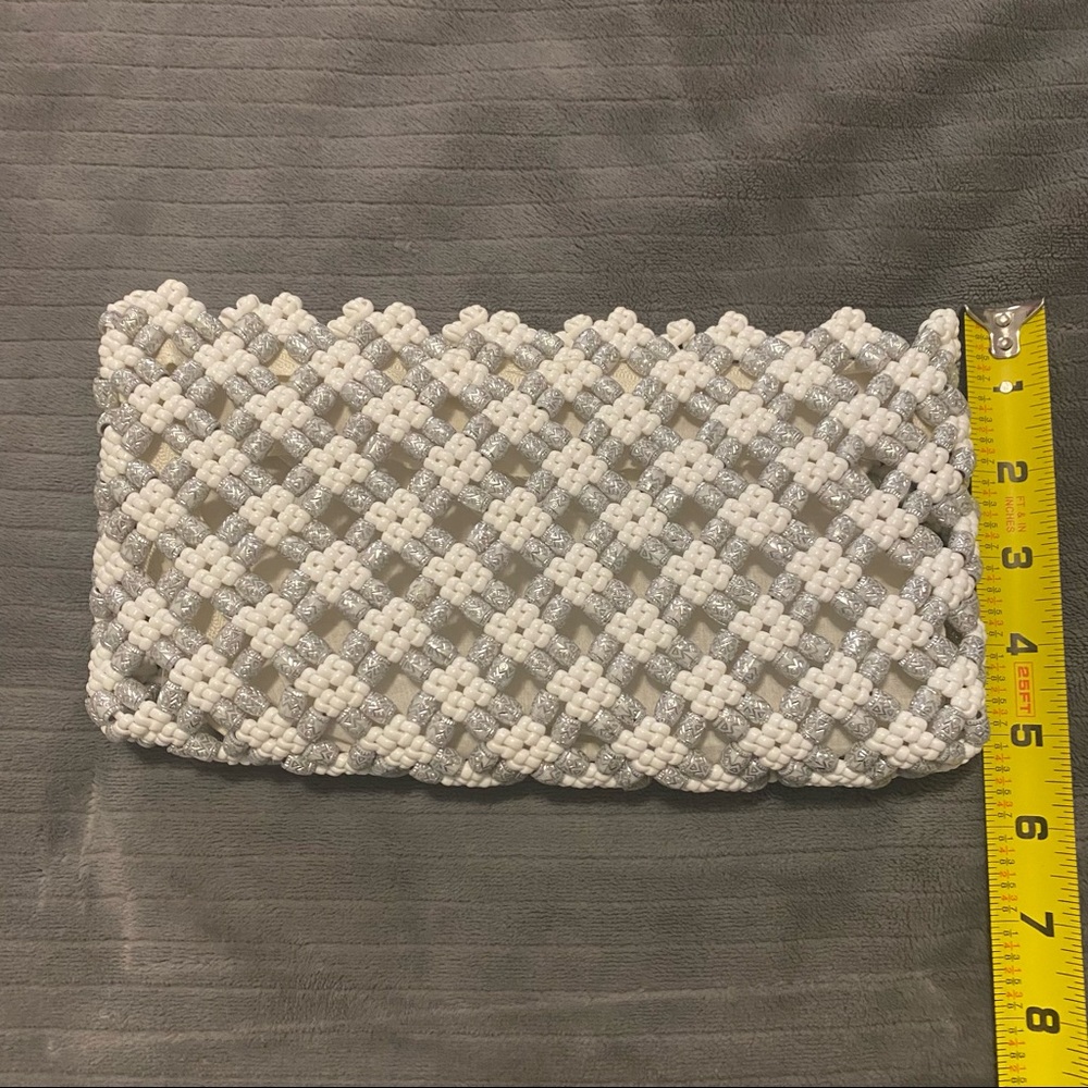 Bead Clutch - Picture 5 of 5